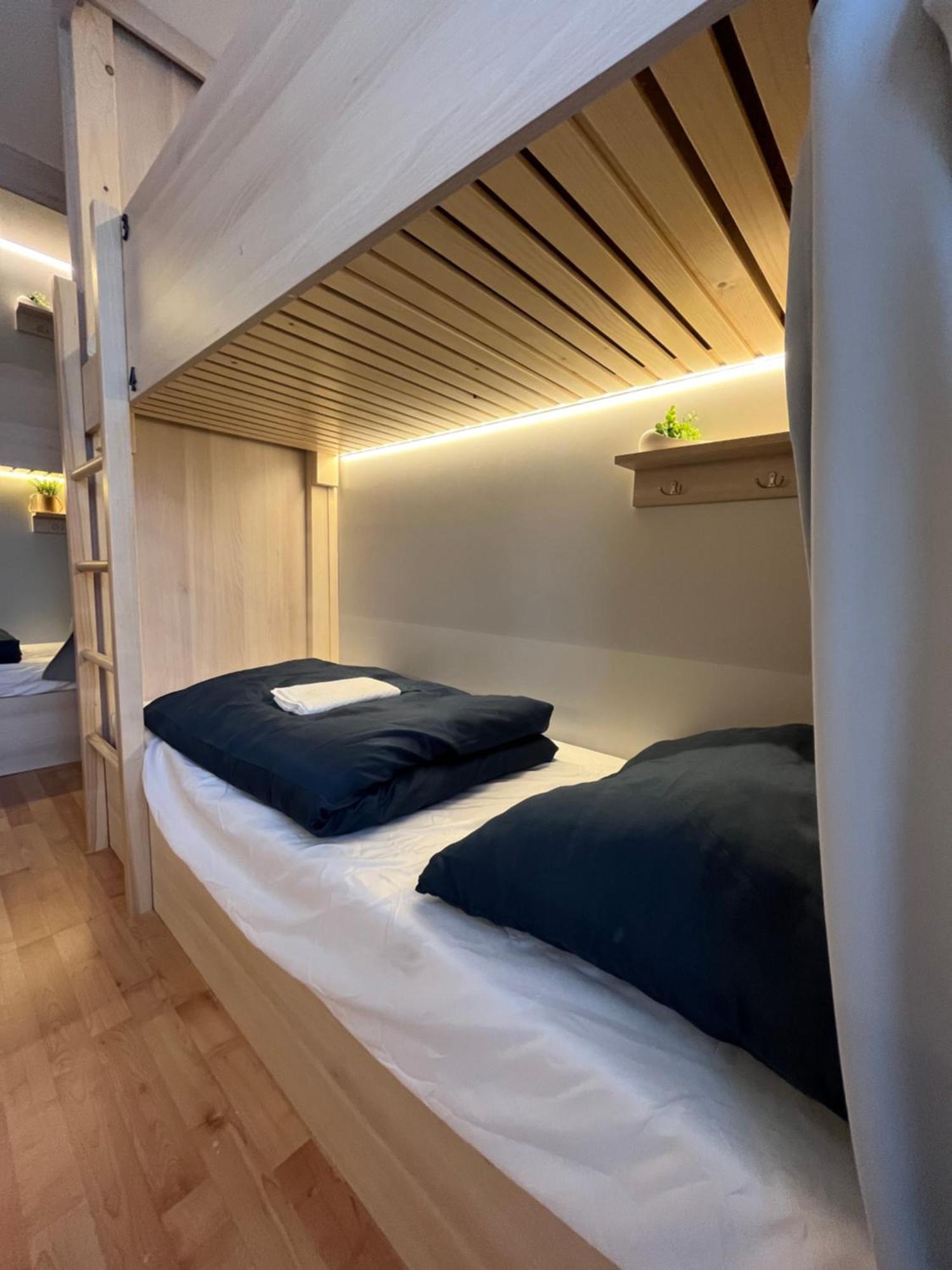 Bad Stuben Hostel Турчьянске-Теплице Экстерьер фото